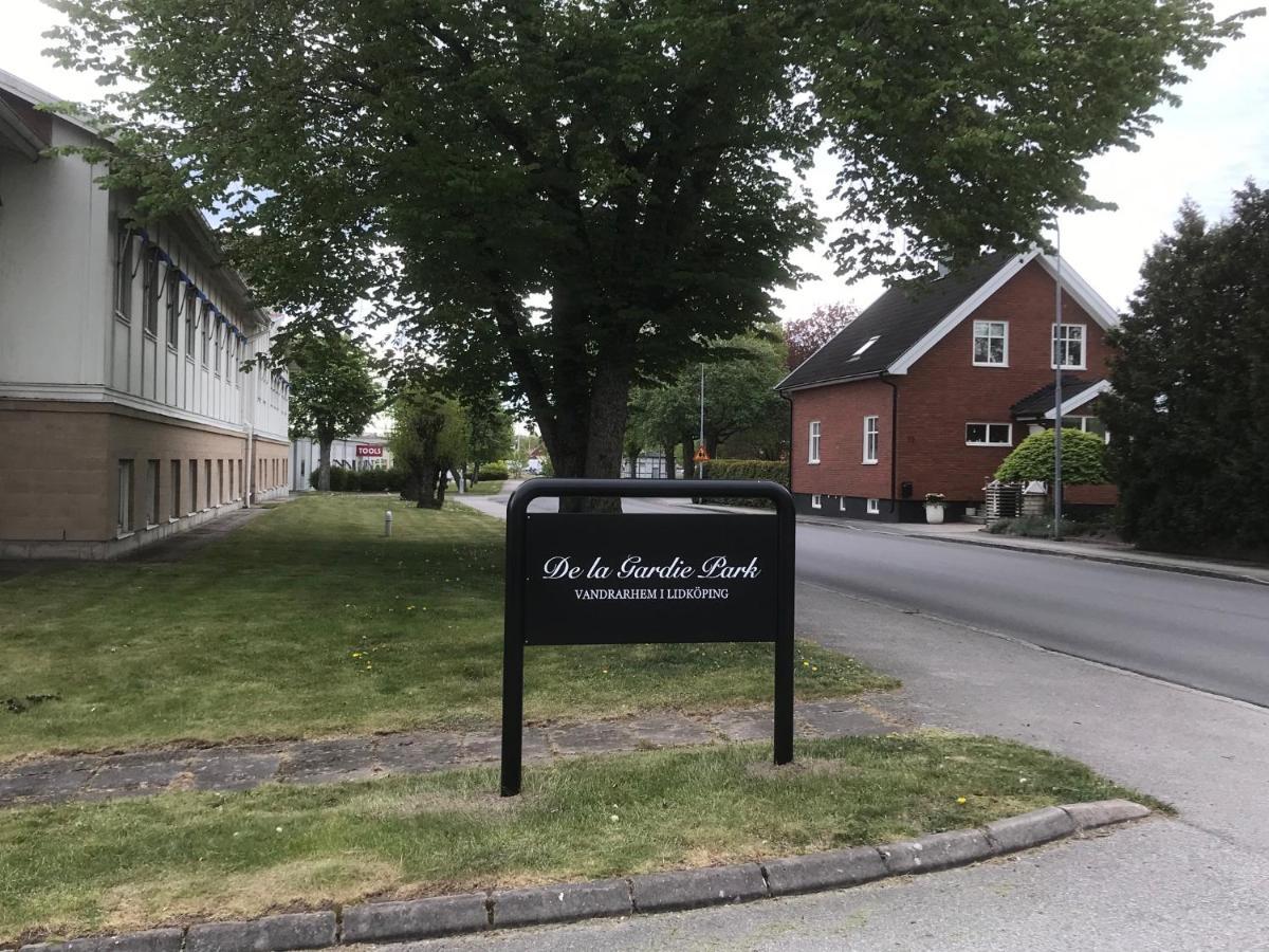 De La Gardie Park Vandrarhem Hostel 利雪平 外观 照片
