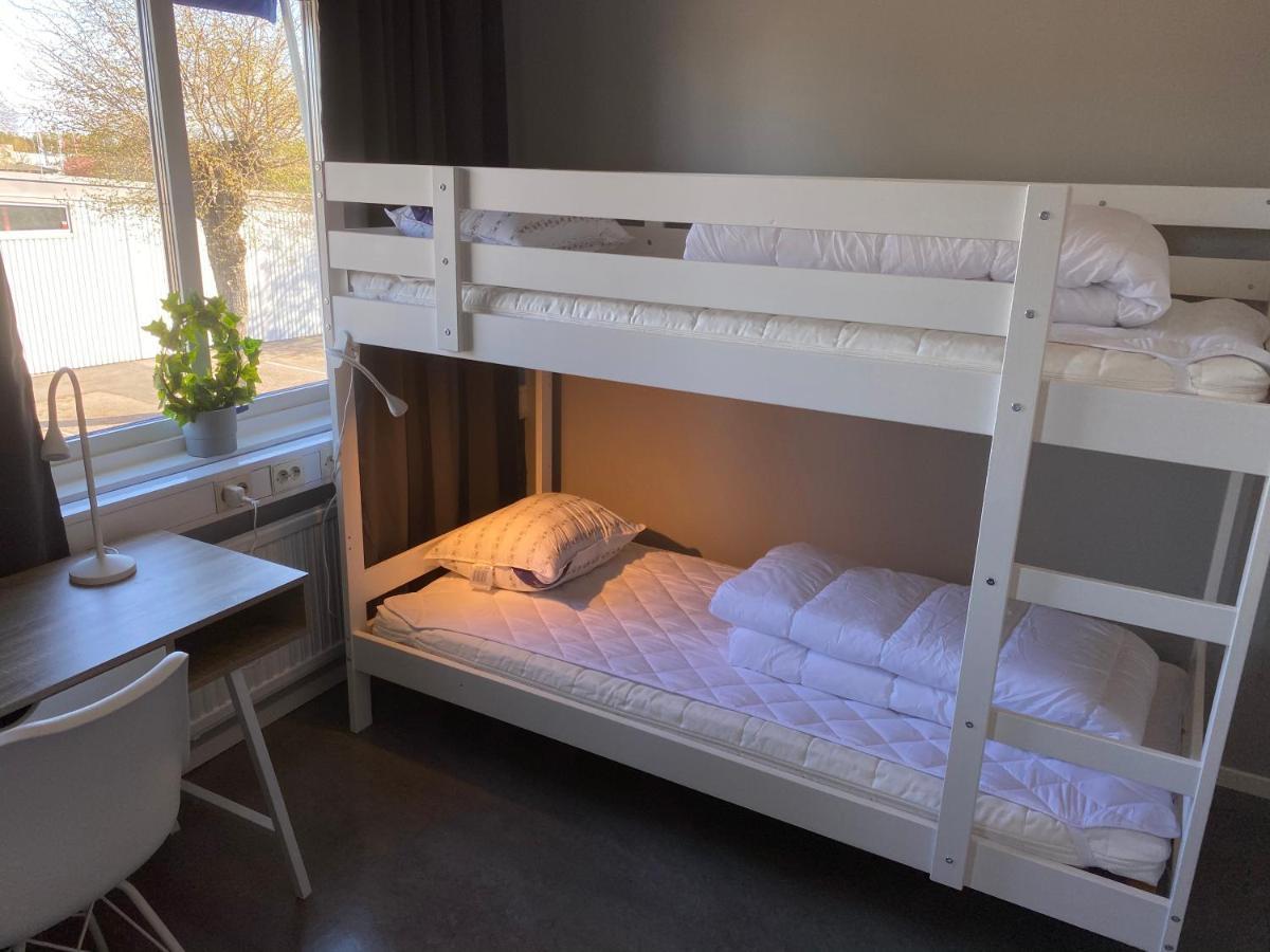 De La Gardie Park Vandrarhem Hostel 利雪平 外观 照片