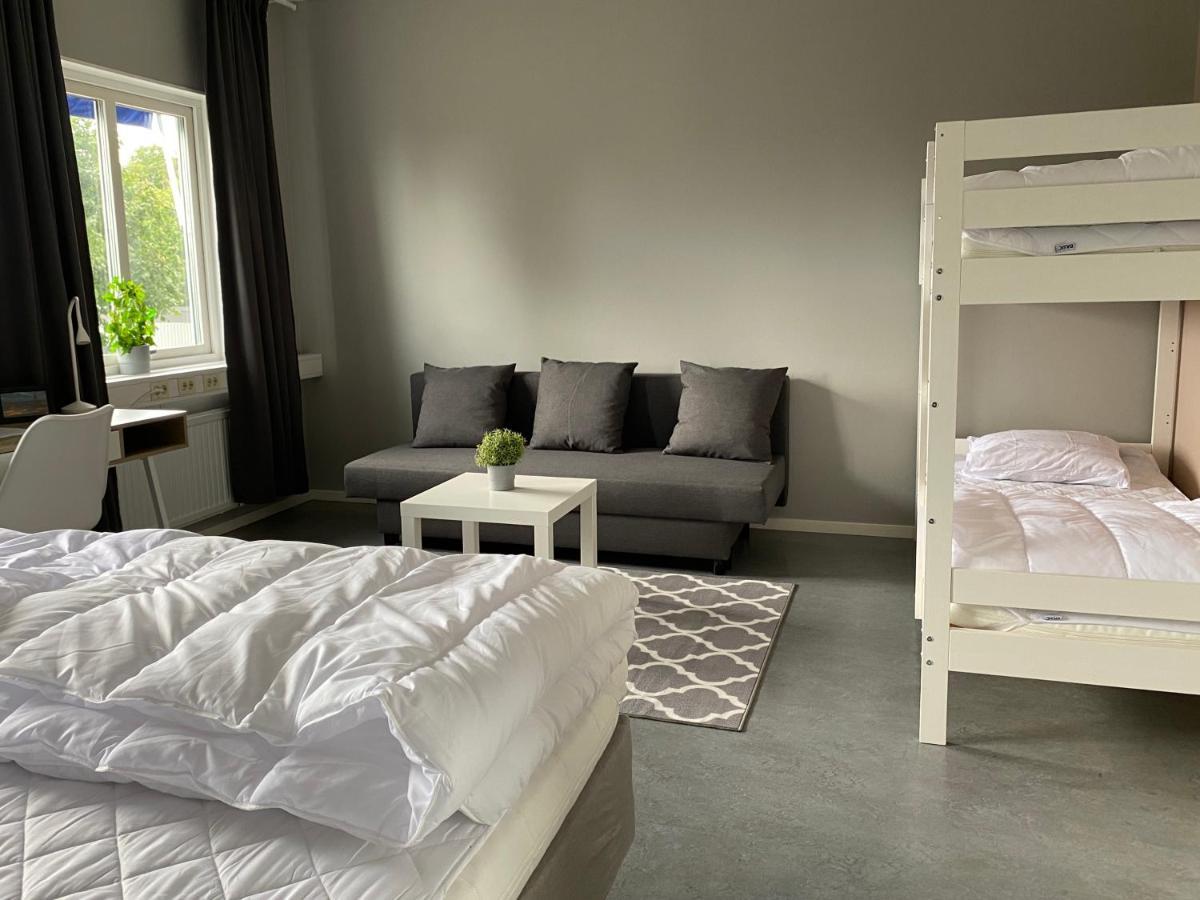 De La Gardie Park Vandrarhem Hostel 利雪平 外观 照片