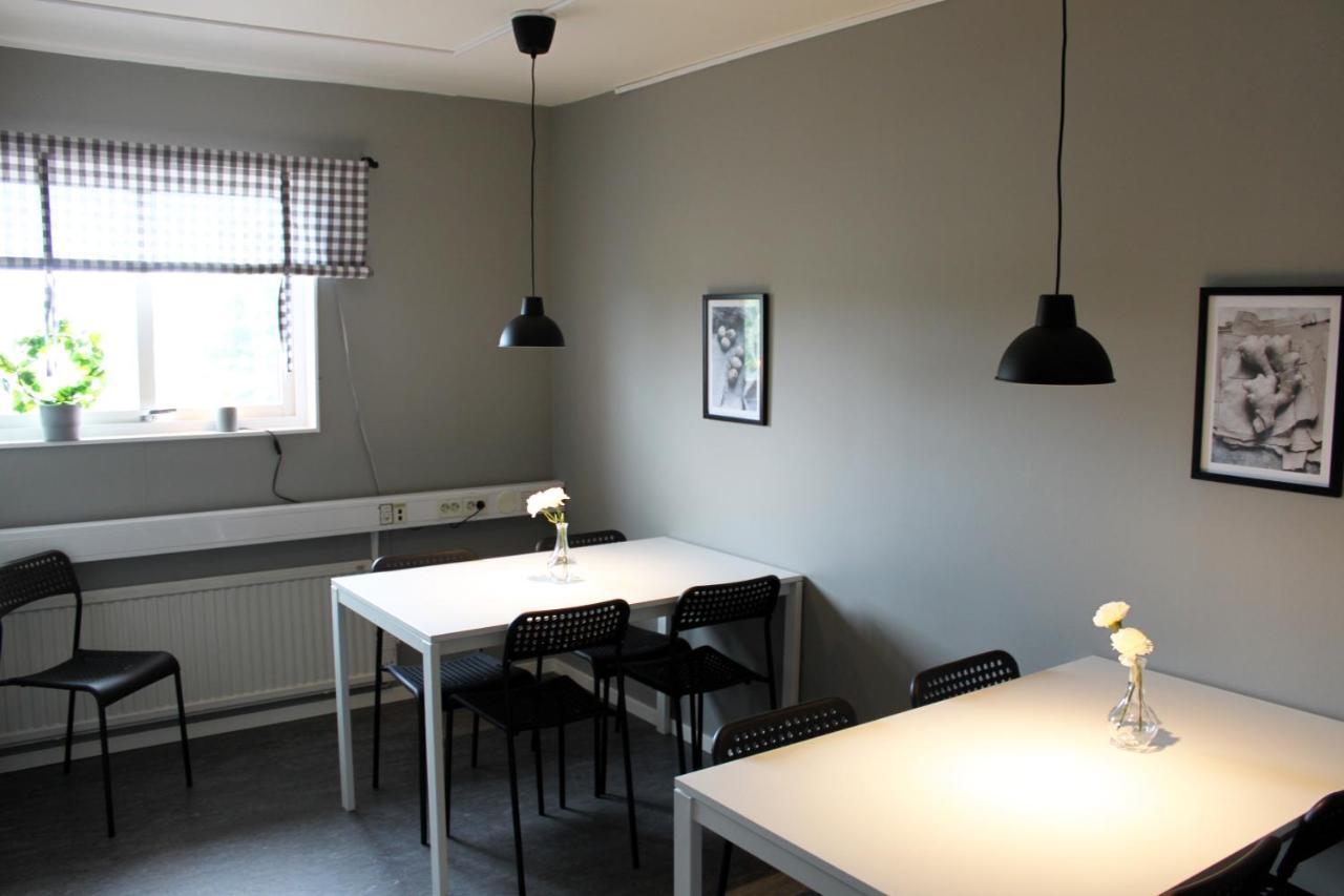 De La Gardie Park Vandrarhem Hostel 利雪平 外观 照片