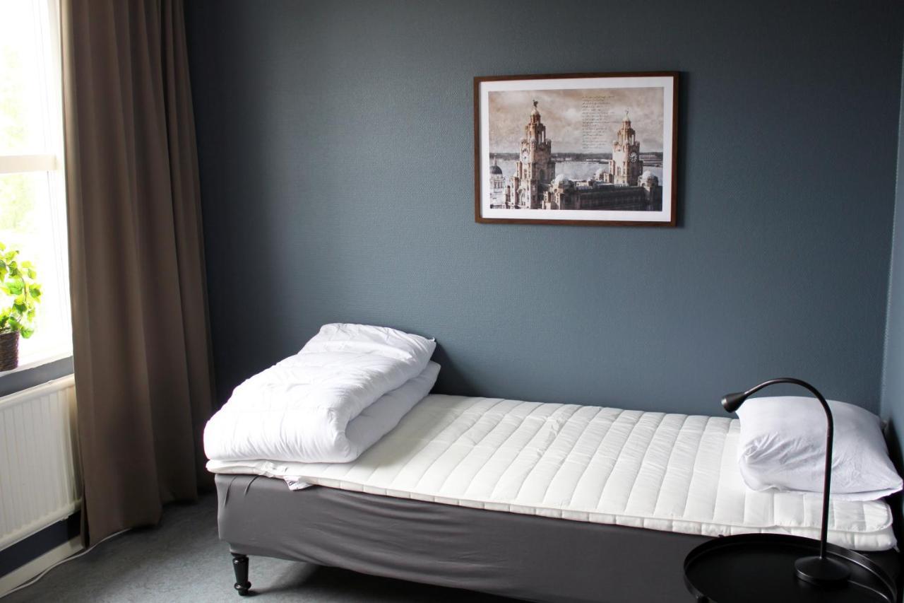 De La Gardie Park Vandrarhem Hostel 利雪平 外观 照片